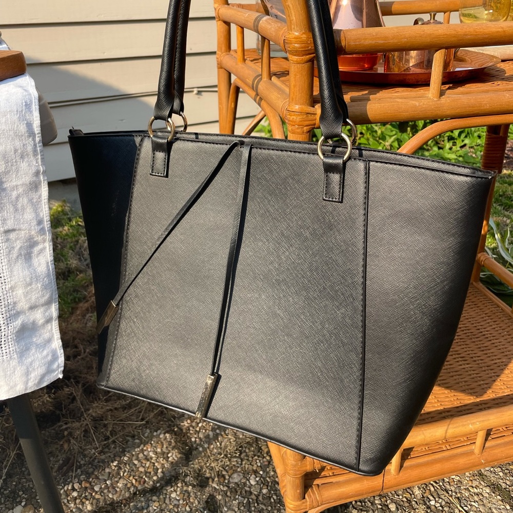 Black purse